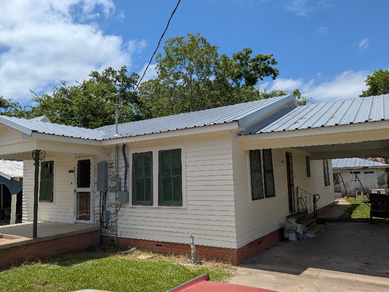 413 E Oak St in Crowley, LA - Building Photo