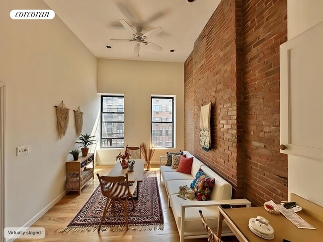 property at 215 E 118th St