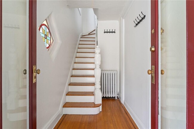 355 Bronxville Rd in Yonkers, NY - Building Photo - Building Photo