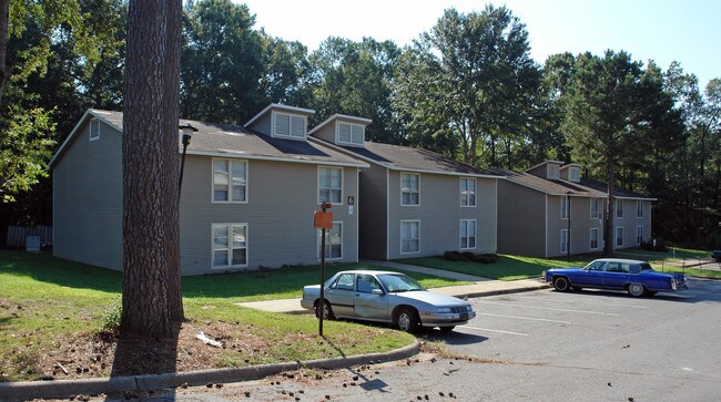 Oak Ridge Apartments in Little Rock, AR - Building Photo - Building Photo