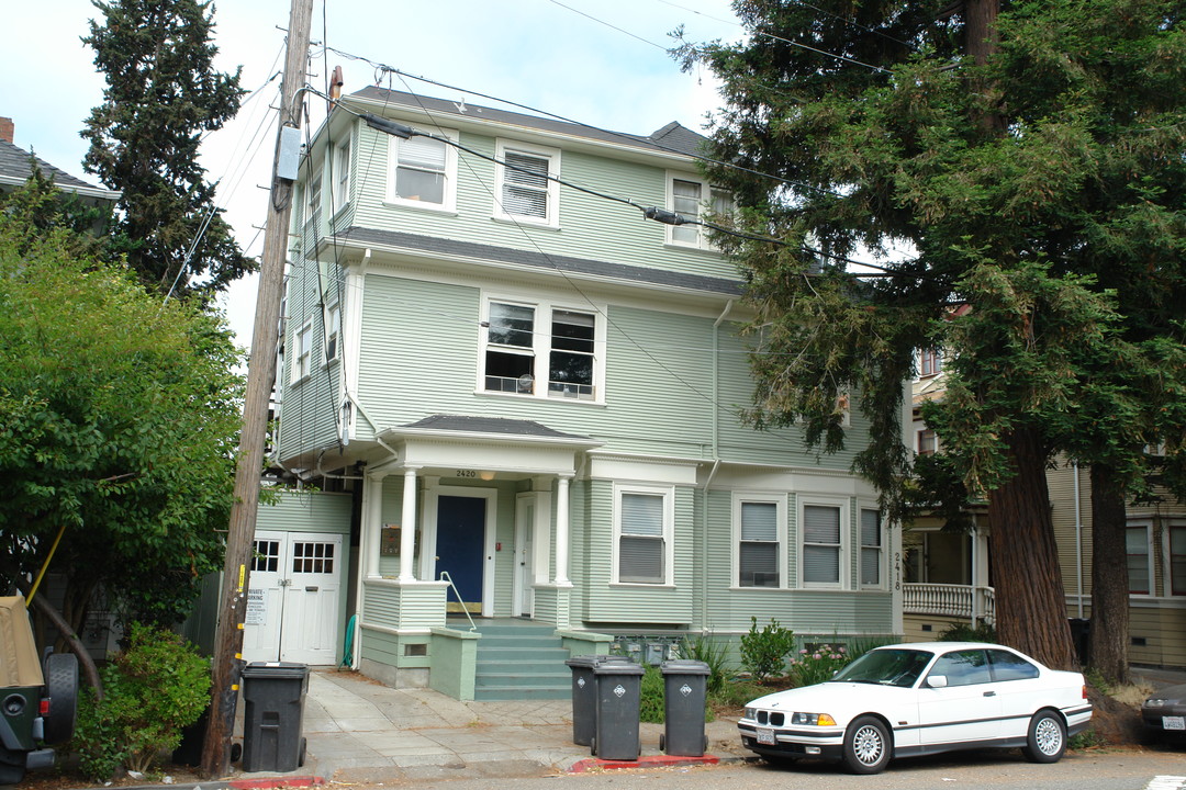 2418-2420 Atherton St in Berkeley, CA - Building Photo