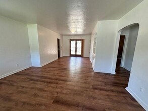 1540 Hillside Dr in Reno, NV - Building Photo - Building Photo