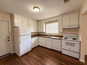 4250 N 8th Ave in Pensacola, FL - Building Photo - Building Photo