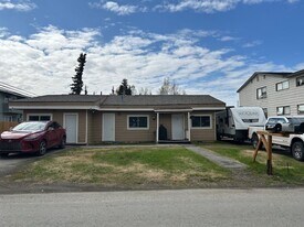 144 Grand Larry St in Anchorage, AK - Building Photo