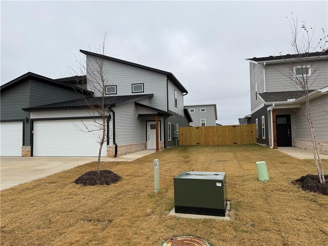 property at 1608 SW Poigai Wy