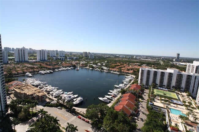 21205 Yacht Club Dr, Unit # 2806 in Aventura, FL - Building Photo - Building Photo