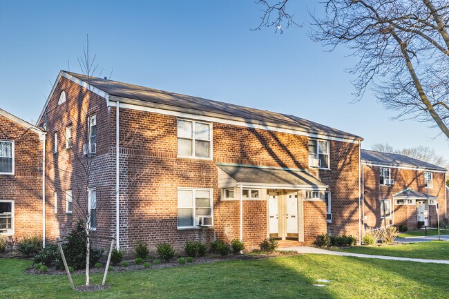 81 Edwards St