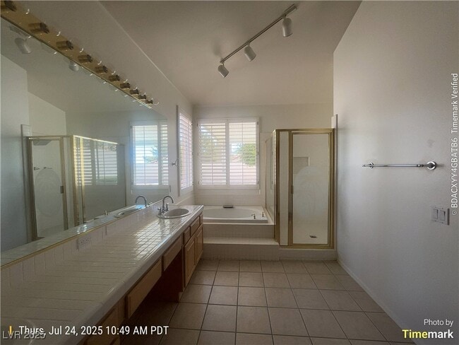 property at 1624 Windsford Cir