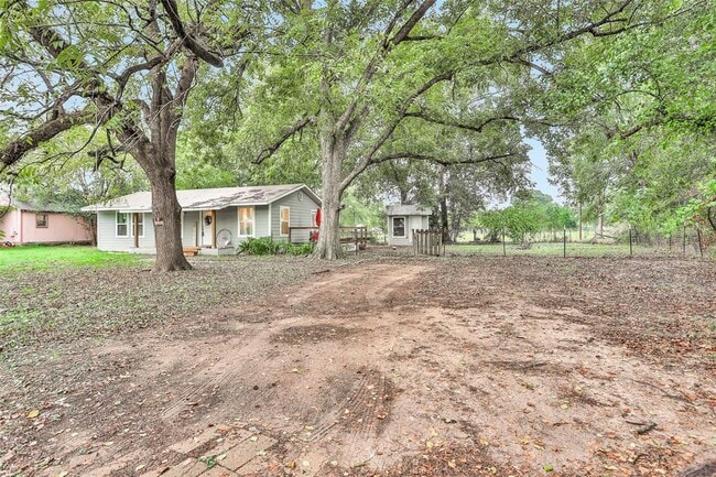 12555 Johnson Rd in Conroe, TX - Building Photo - Building Photo