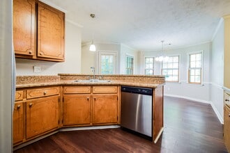 1204 Garden Path SE in Conyers, GA - Building Photo - Building Photo