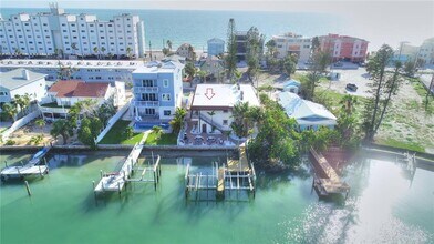 8535 Blind Pass Dr in Treasure Island, FL - Building Photo - Building Photo