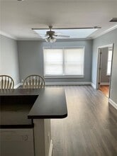 29 E Magnolia Ave, Unit 3 in Eustis, FL - Foto de edificio - Building Photo