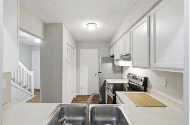 315 Foxfire Dr in Columbia, MO - Building Photo - Building Photo