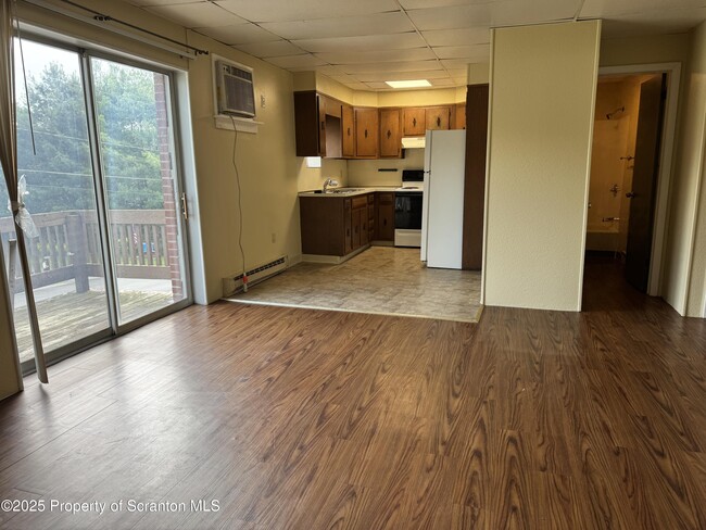 1300 W State St in Archbald, PA - Building Photo - Building Photo