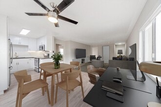 Oasis Apartments in Burbank, CA - Building Photo - Building Photo