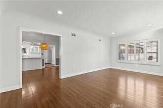 11147 Hortense St in Los Angeles, CA - Building Photo - Building Photo