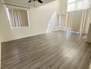 28605 Broadstone Way in Menifee, CA - Building Photo - Building Photo