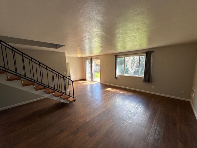 4776 Buffalo Dr SE in Salem, OR - Building Photo - Building Photo