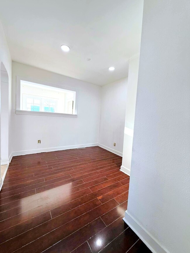 2373 Tourangeau Rd in Windsor, ON - Building Photo - Building Photo