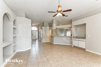 16426 Coopers Hawk Ave in Clermont, FL - Building Photo - Building Photo