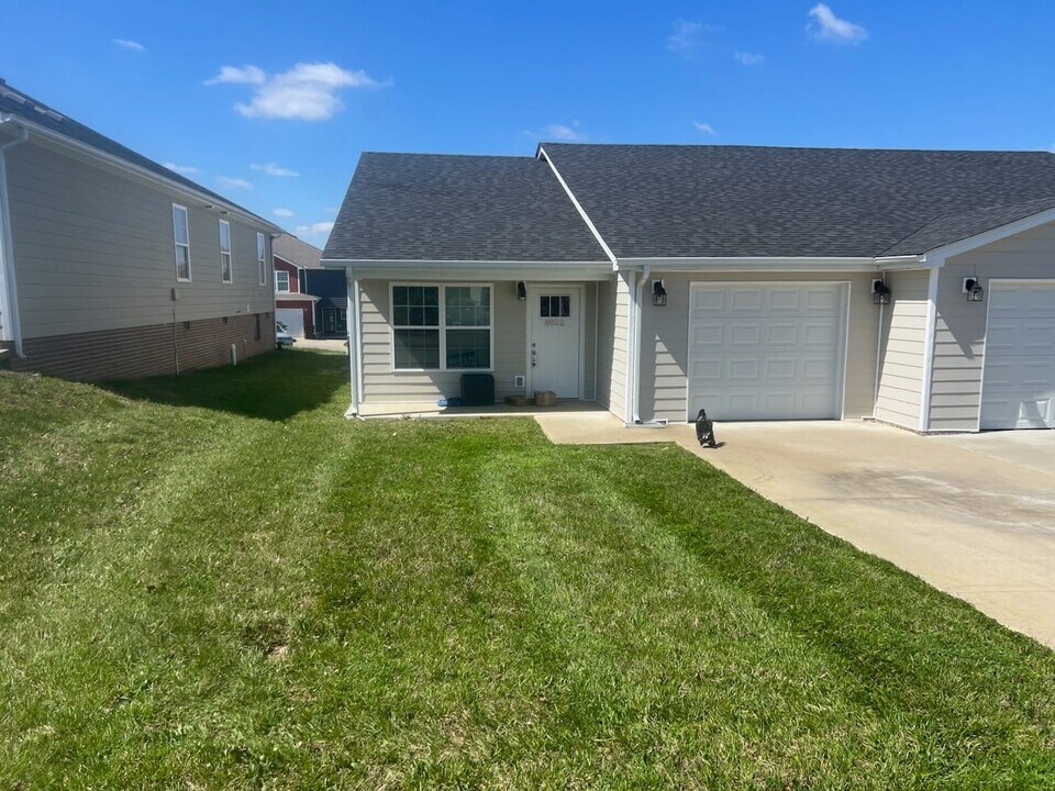 8022 Wilburn Way, Unit 8022 in Richmond, KY - Building Photo