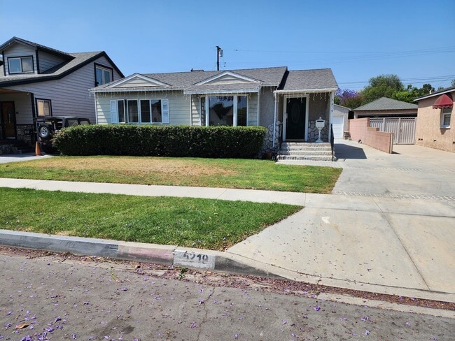 property at 5219 E Hanbury St