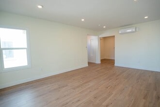1038 Westmoreland Ave in Los Angeles, CA - Building Photo - Building Photo