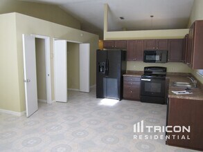 3411 Grenoble Dr in Jacksonville, FL - Building Photo - Building Photo
