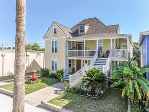 1818 23rd St in Galveston, TX - Building Photo - Building Photo