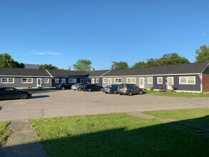 300 Stillwater Ave in Bangor, ME - Building Photo - Building Photo