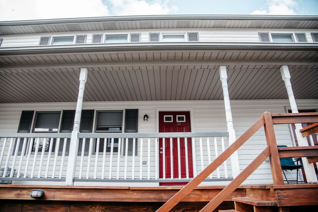 22 Orange St in Elizabethtown, PA - Building Photo