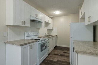 Greenbrook House in Brooks, AB - Building Photo - Building Photo