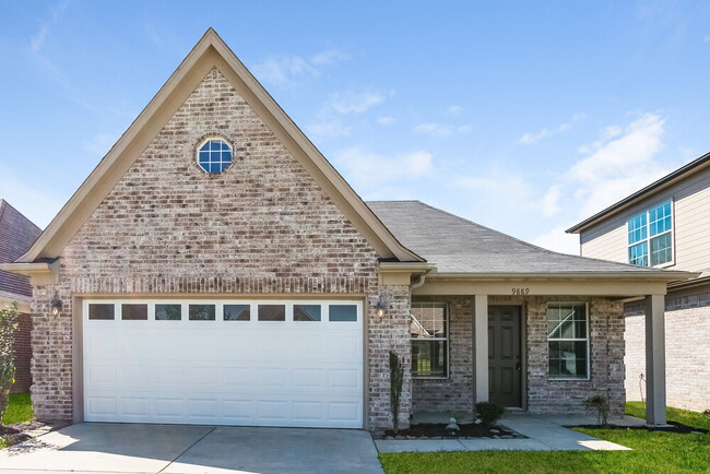 property at 9889 Southern Oak Way