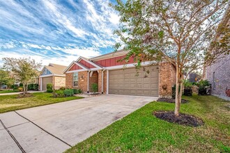 16027 Cypress Farms Dr in Cypress, TX - Foto de edificio - Building Photo