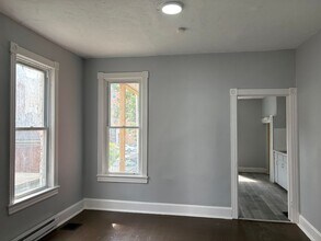 13-15 Cleveland Ave in Waynesboro, PA - Building Photo - Building Photo