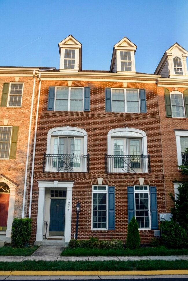 22950 Eversole Ter in Brambleton, VA - Foto de edificio - Building Photo