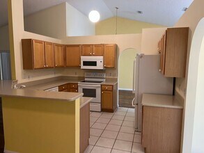 260 Mirage Ave SE in Palm Bay, FL - Building Photo - Building Photo