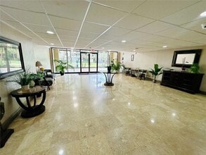 1805 Sans Souci Blvd, Unit 418 in North Miami, FL - Building Photo - Building Photo