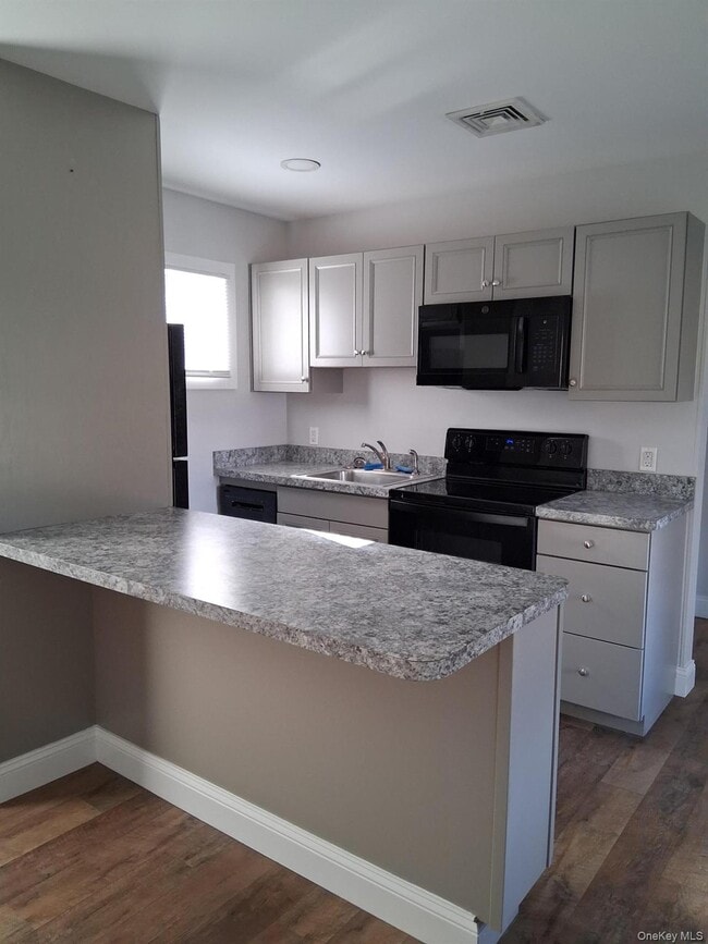 218 NY-199 in Red Hook, NY - Building Photo - Building Photo