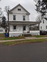 11 Downer St in Baldwinsville, NY - Building Photo