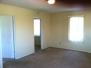 4226 Wilson Ave, Unit B in San Diego, CA - Foto de edificio - Building Photo