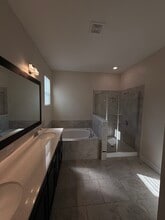 4452 Seven Canyons Dr in Kissimmee, FL - Foto de edificio - Building Photo