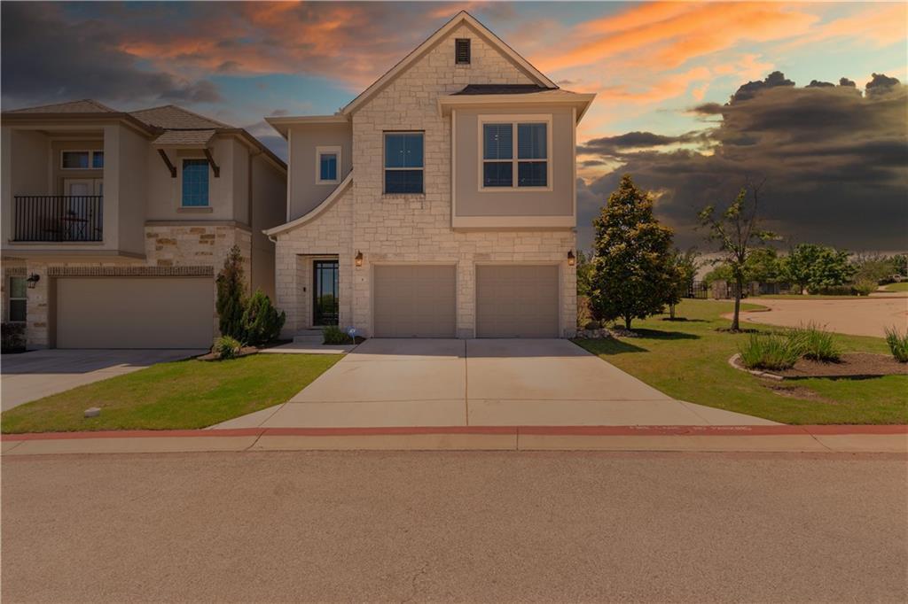 2105 Town Centre Dr in Round Rock, TX - Foto de edificio