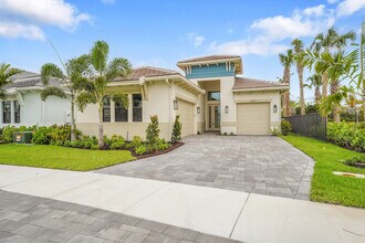 13069 Feathering Wy in Palm Beach Gardens, FL - Building Photo - Building Photo