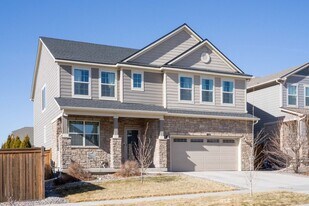 489 S Olathe St in Aurora, CO - Building Photo