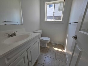 121 Dalgleish Ave in Kingston, ON - Building Photo - Building Photo