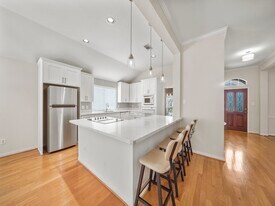 3411 Farnham Cir in Pearland, TX - Building Photo