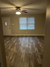 2180 Kings Gate Cir SW in Snellville, GA - Building Photo - Building Photo