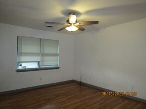 1329 SE Clover Ln in Lawton, OK - Building Photo - Building Photo