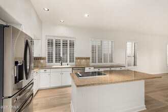 925 W San Marcos Dr in Chandler, AZ - Building Photo - Building Photo